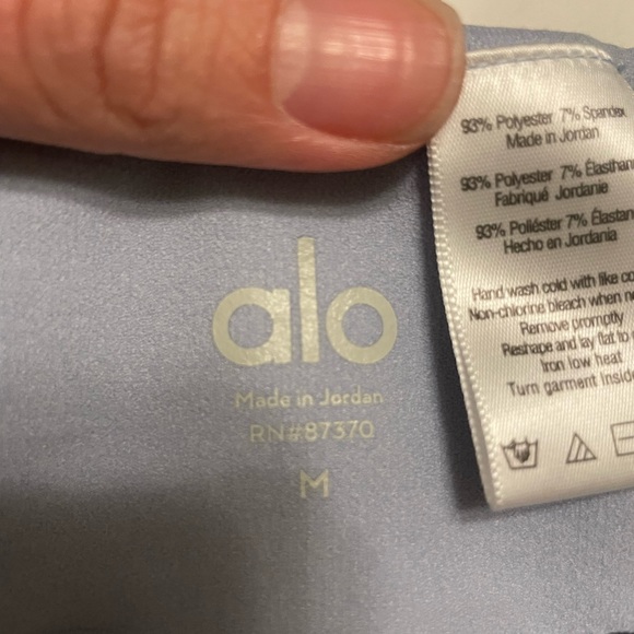 Alo Ribbed Tanktop - Picture 2 of 3